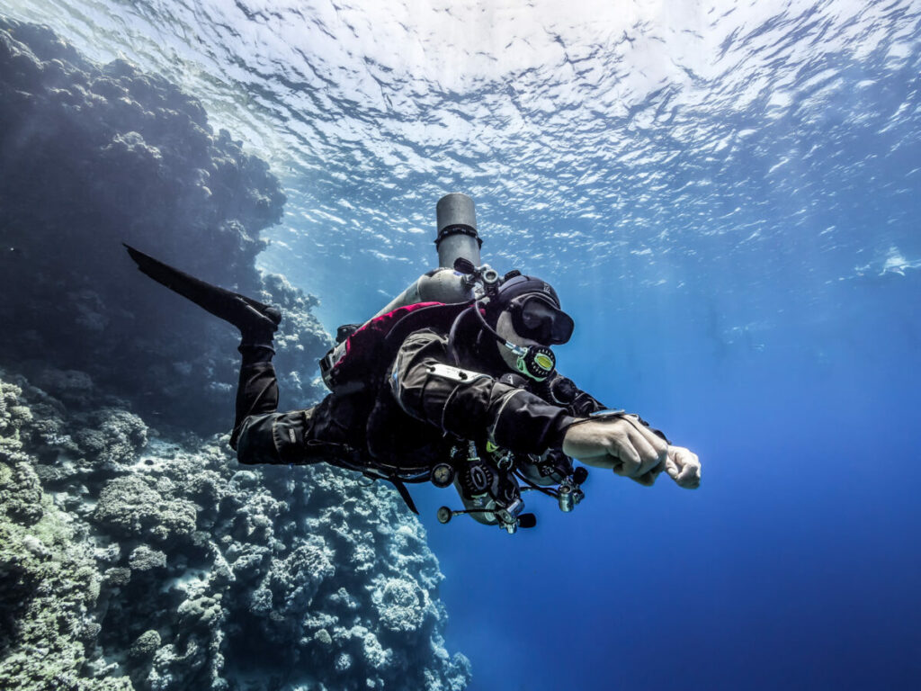 We offer the full line of XR courses: SSI Foundation, SSI Extended Range Nitrox, SSI technical extended range,