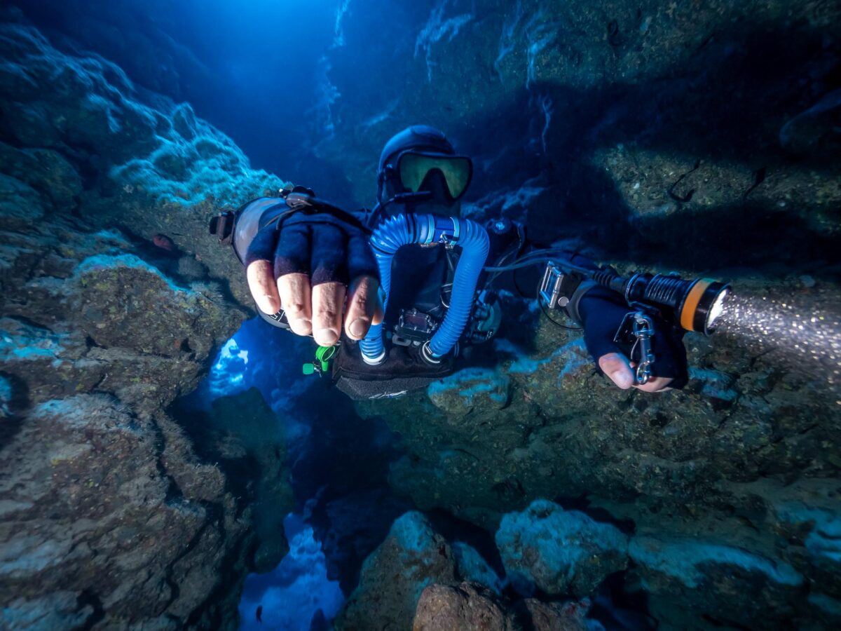 triton ccr diver inside the canyon. Diving the CCR Triton comes with many benefits!